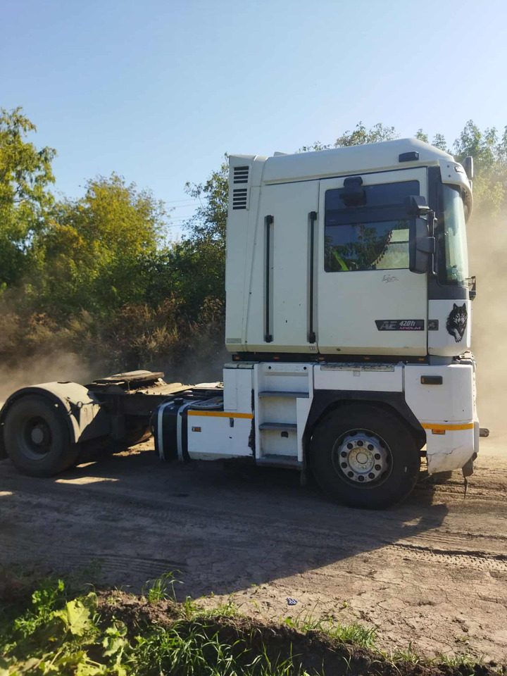 Тягач RENAULT Magnum AE420: фото 8