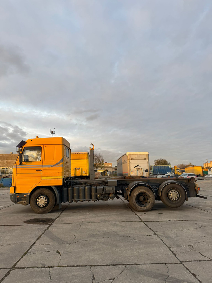 SCANIA 113M 380 - Тягач: фото 4 SCANIA 113M 380 - Тягач: фото 4