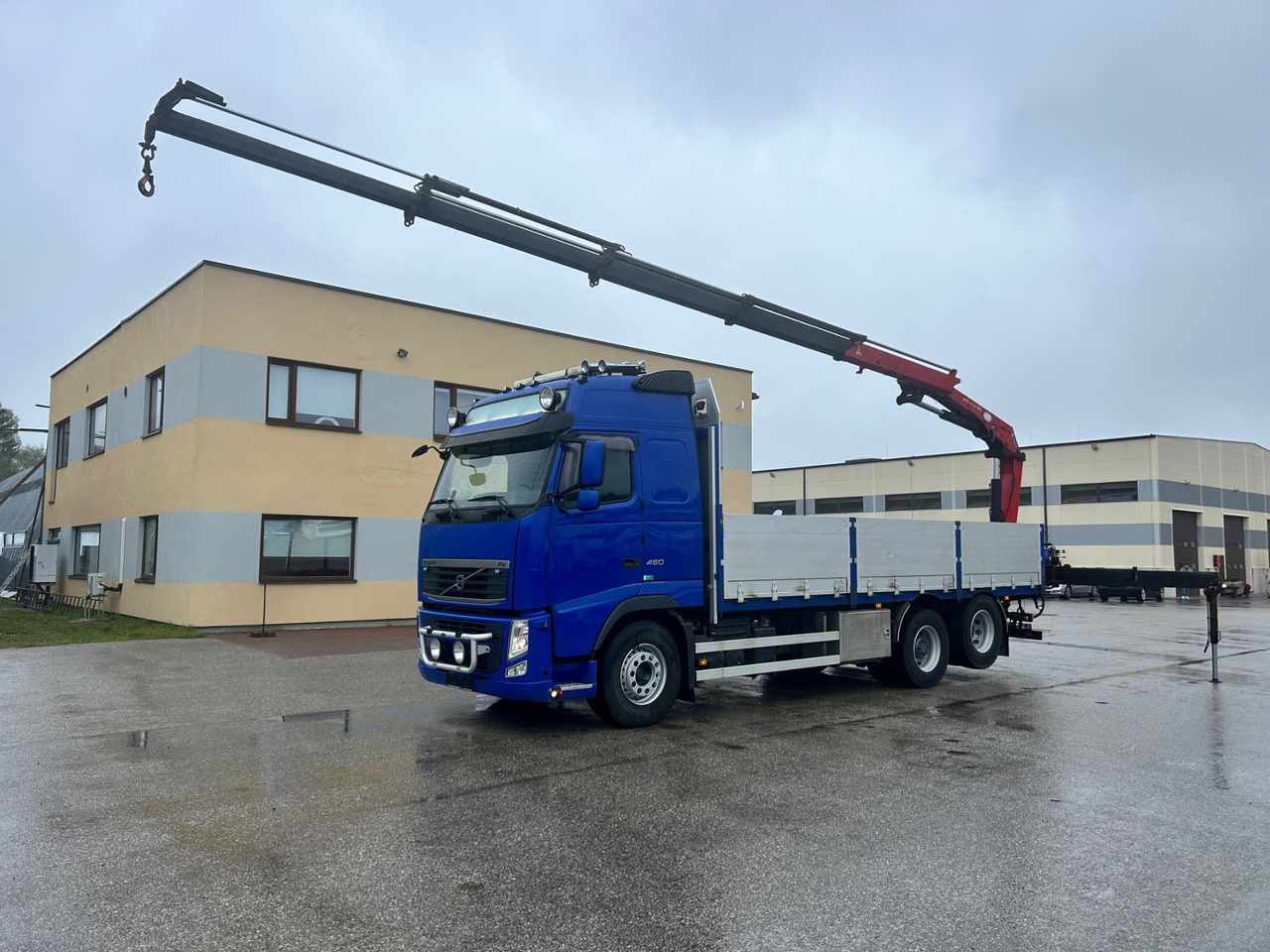 VOLVO FH460 - Грузовик бортовой/ Платформа, Автоманипулятор: фото 2 VOLVO FH460 - Грузовик бортовой/ Платформа, Автоманипулятор: фото 2