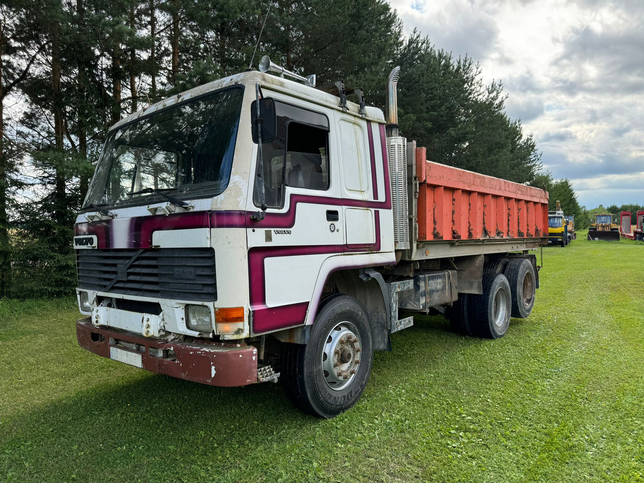 VOLVO FL 10 - Самосвал: фото 2 VOLVO FL 10 - Самосвал: фото 2