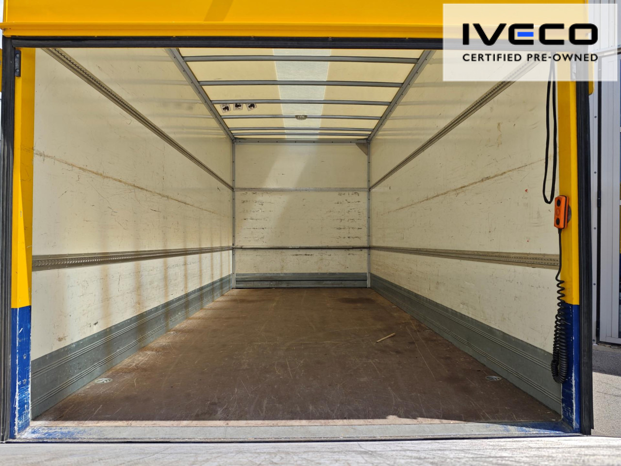 IVECO Koffer-LBW - Грузовик-шасси: фото 2 IVECO Koffer-LBW - Грузовик-шасси: фото 2