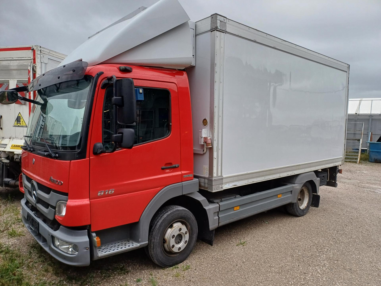 MERCEDES-BENZ 816 Euro5 AHK Luftfeder - Рефрижератор: фото 4 MERCEDES-BENZ 816 Euro5 AHK Luftfeder - Рефрижератор: фото 4