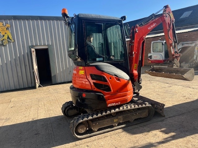 Kubota U 20-3 - Мини-экскаватор: фото 2 Kubota U 20-3 - Мини-экскаватор: фото 2