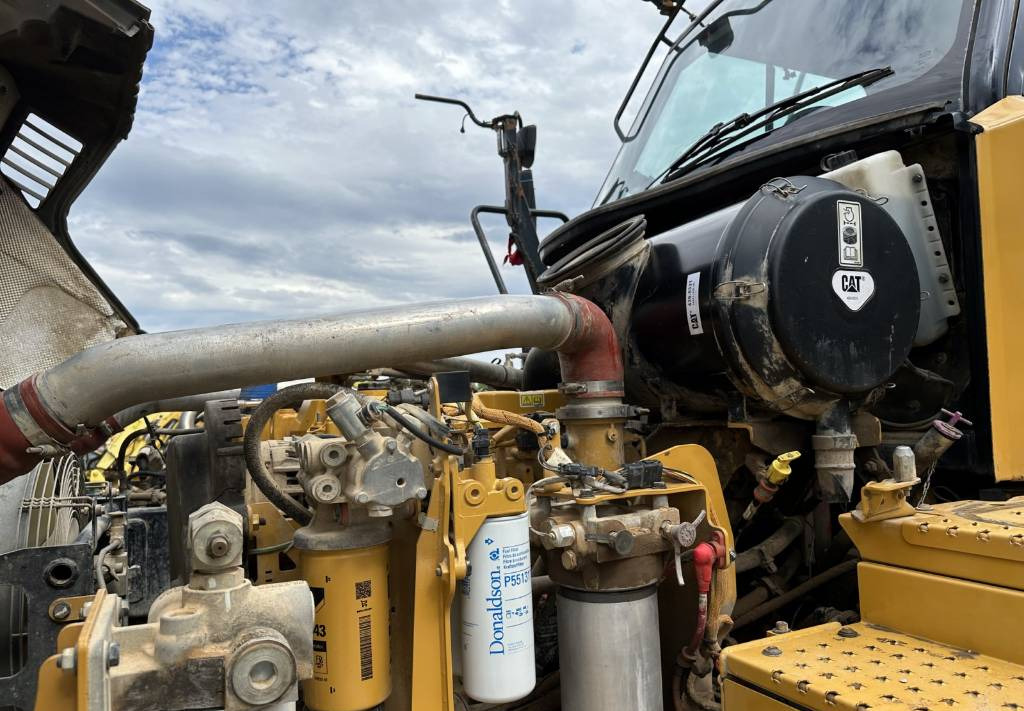 Сочленённый самосвал CAT 730 C Auto lubrication + Klima CE + EPA: фото 21 Сочленённый самосвал CAT 730 C Auto lubrication + Klima CE + EPA: фото 21