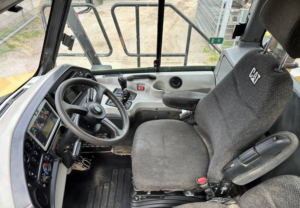 Сочленённый самосвал CAT 730 C Auto lubrication + Klima CE + EPA: фото 11 Сочленённый самосвал CAT 730 C Auto lubrication + Klima CE + EPA: фото 11