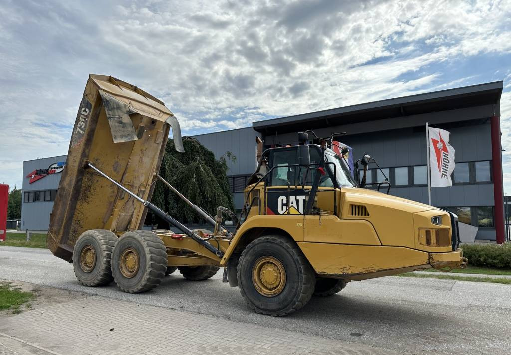 CAT 730 C Auto lubrication + Klima CE + EPA - Сочленённый самосвал: фото 3 CAT 730 C Auto lubrication + Klima CE + EPA - Сочленённый самосвал: фото 3