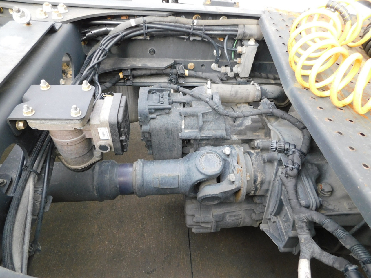 Тягач Ford F max 4x2 scab e6 12s2620: фото 6