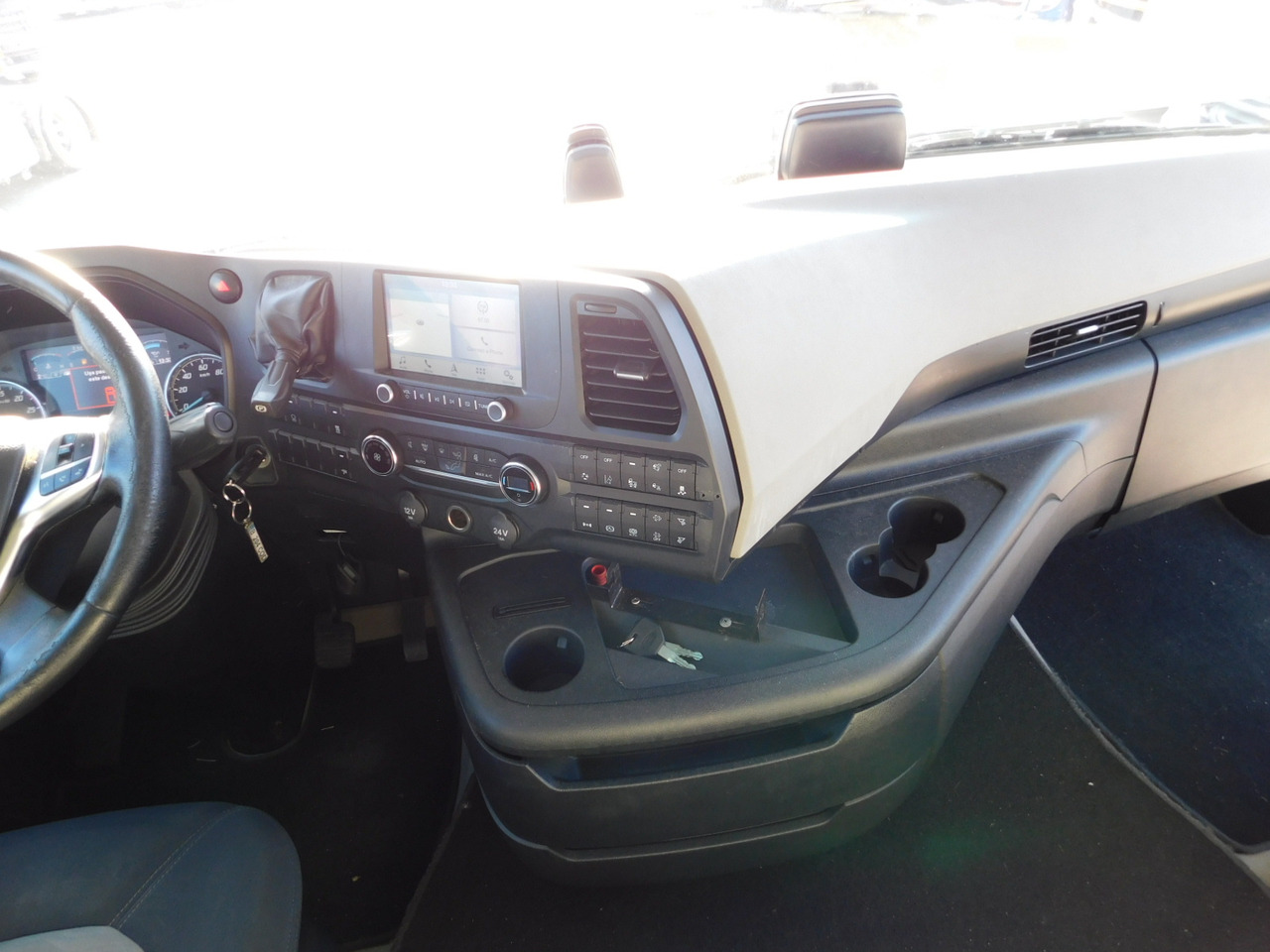 Тягач Ford F max 4x2 scab e6 12s2620: фото 6