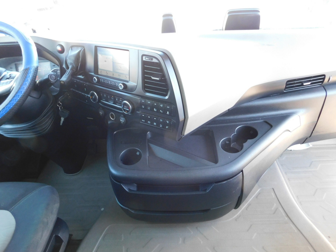Тягач Ford F max 4x2 scab e6 12s2620: фото 7