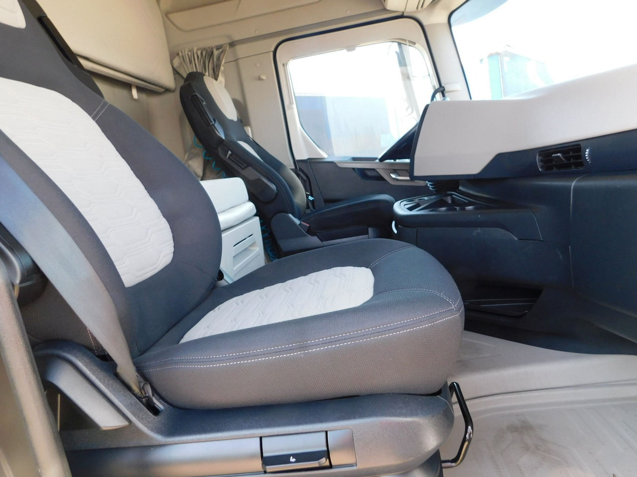 Ford F max 4x2 scab e6 12tx2620 ecotorq - Тягач: фото 5 Ford F max 4x2 scab e6 12tx2620 ecotorq - Тягач: фото 5