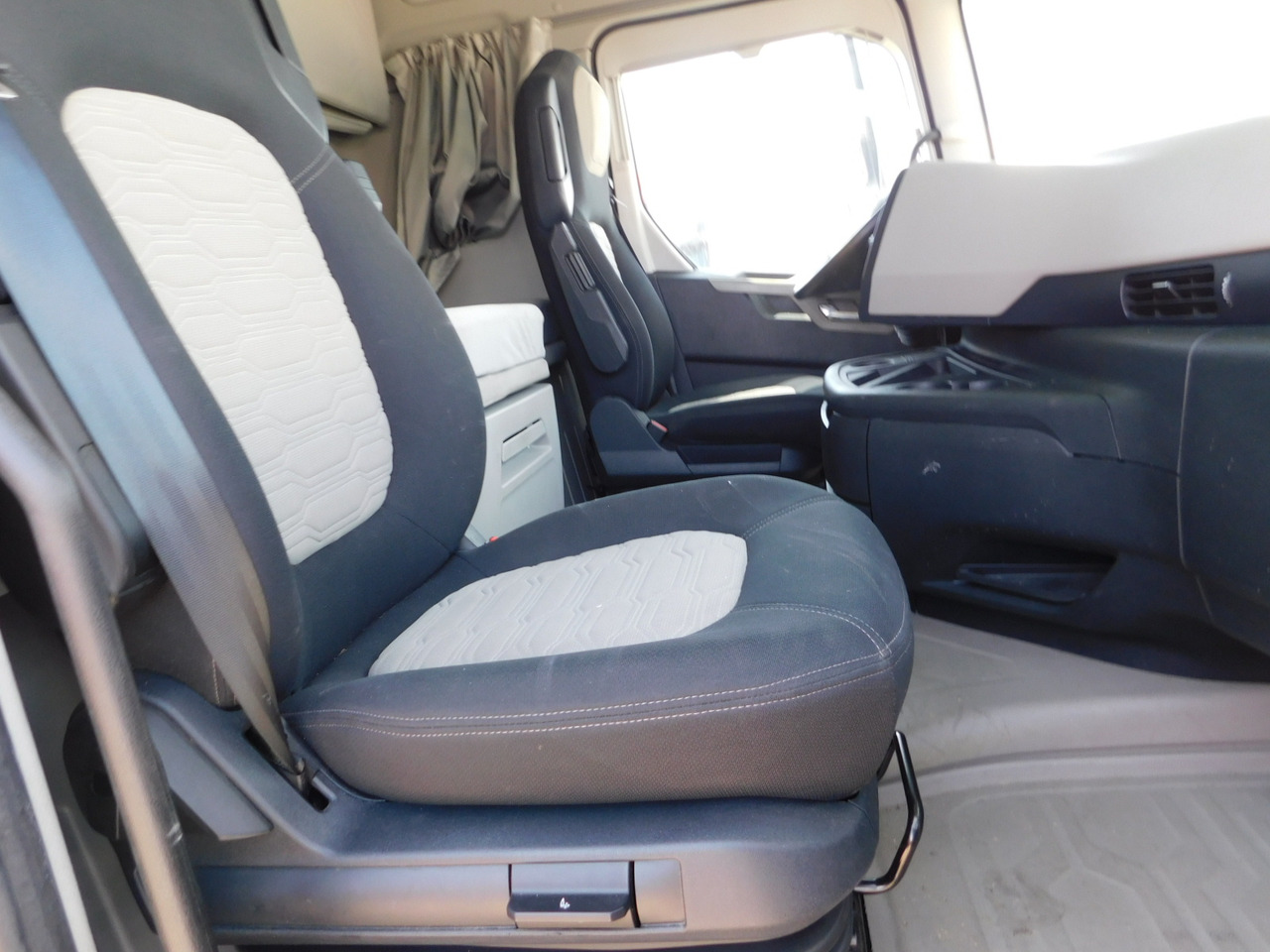 Ford F max chk1 - Тягач: фото 5 Ford F max chk1 - Тягач: фото 5