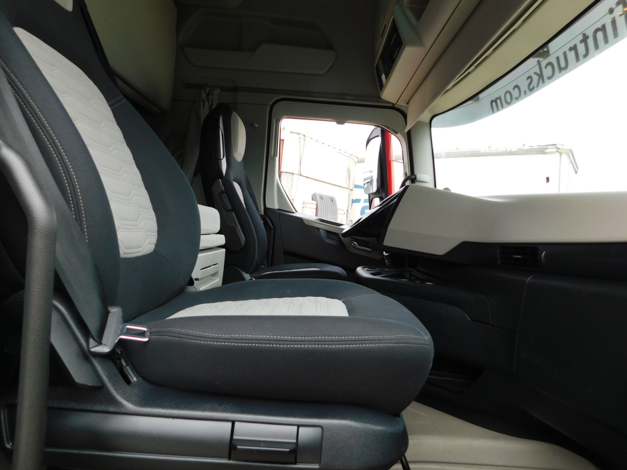 Ford F max ll 4x2 scab e6 12tx2620 - Тягач: фото 5 Ford F max ll 4x2 scab e6 12tx2620 - Тягач: фото 5