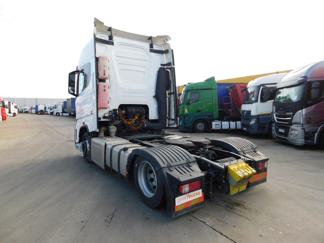 Ford F max ll 4x2 scab e6 12tx2620 - Тягач: фото 4 Ford F max ll 4x2 scab e6 12tx2620 - Тягач: фото 4