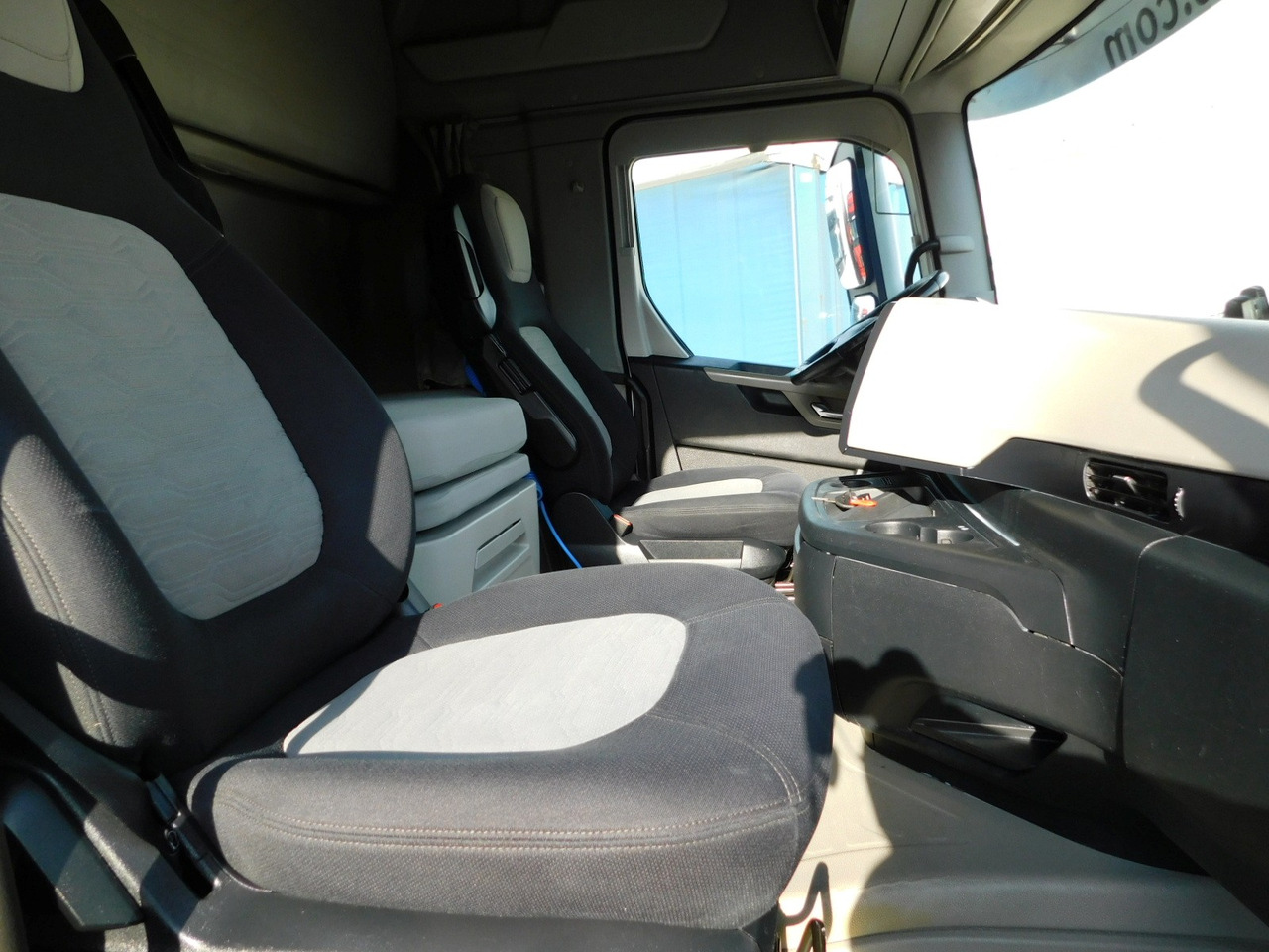 Ford F max ll 4x2 scab e6 12tx2620 - Тягач: фото 5 Ford F max ll 4x2 scab e6 12tx2620 - Тягач: фото 5