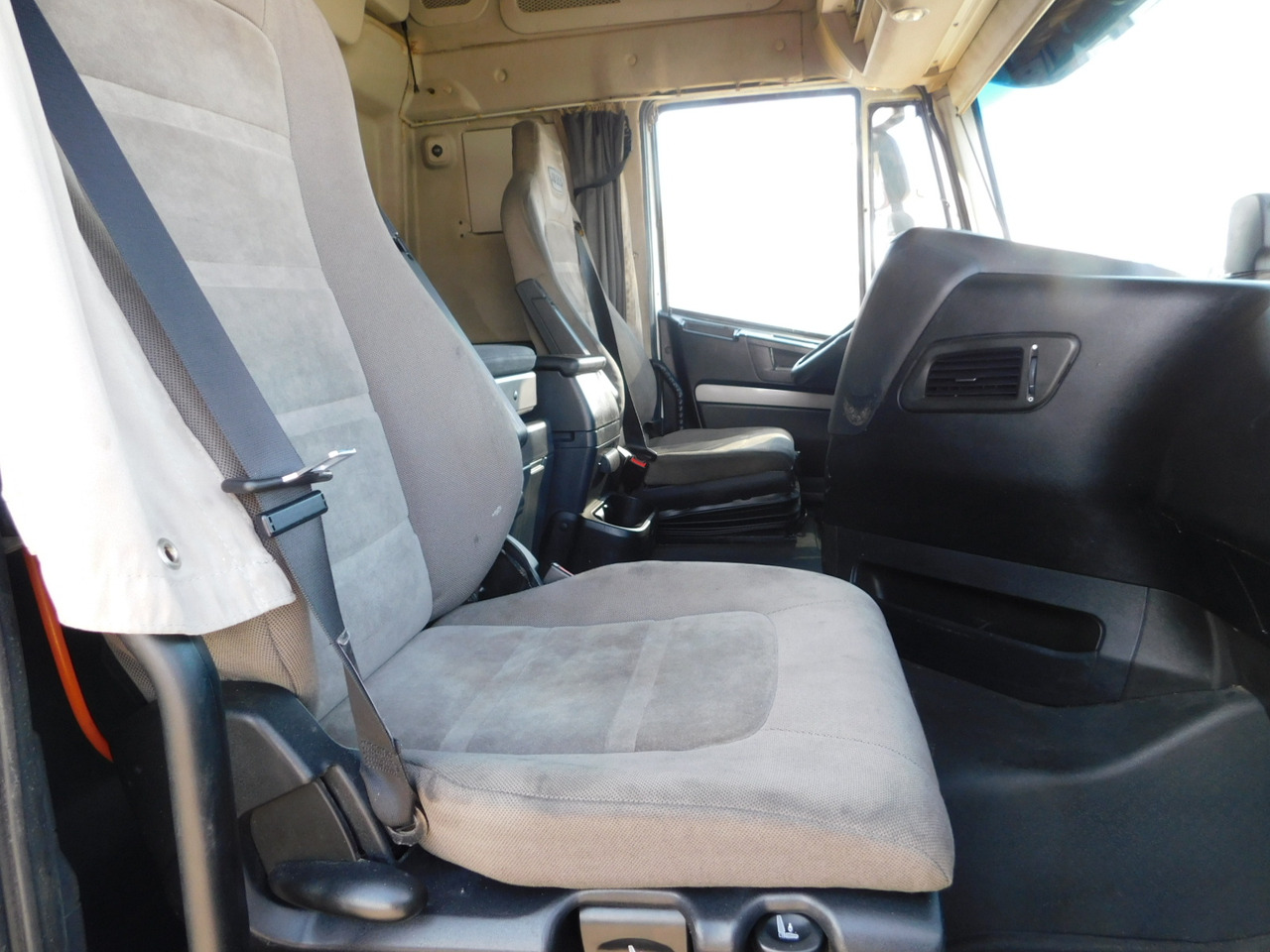 Iveco As440tp - Тягач: фото 5 Iveco As440tp - Тягач: фото 5