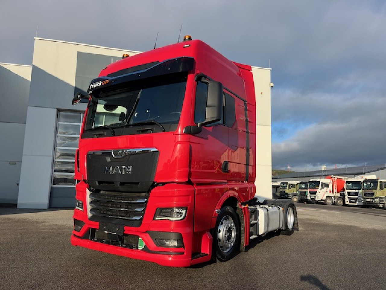 MAN TGX 18.510 4x2 LL SA - Vollgarantie MAN bis 01.27 - Тягач: фото 1 MAN TGX 18.510 4x2 LL SA - Vollgarantie MAN bis 01.27 - Тягач: фото 1