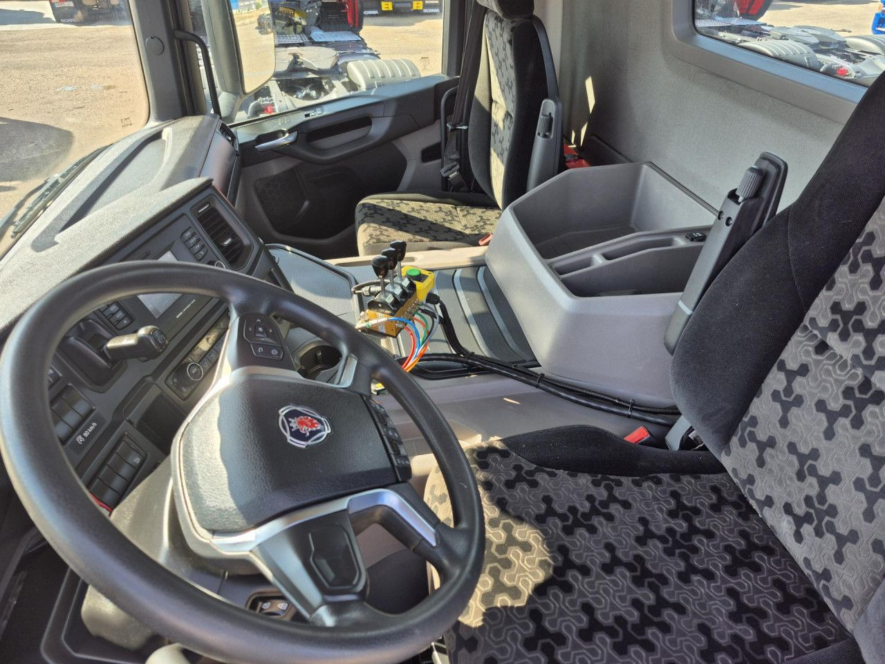 Scania P 340 - Тягач: фото 5 Scania P 340 - Тягач: фото 5