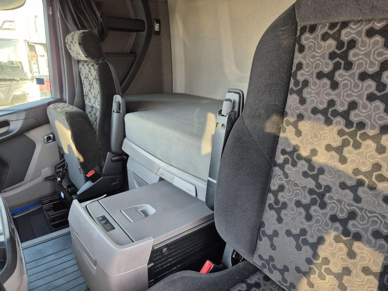 Scania R 450 - Тягач: фото 5 Scania R 450 - Тягач: фото 5