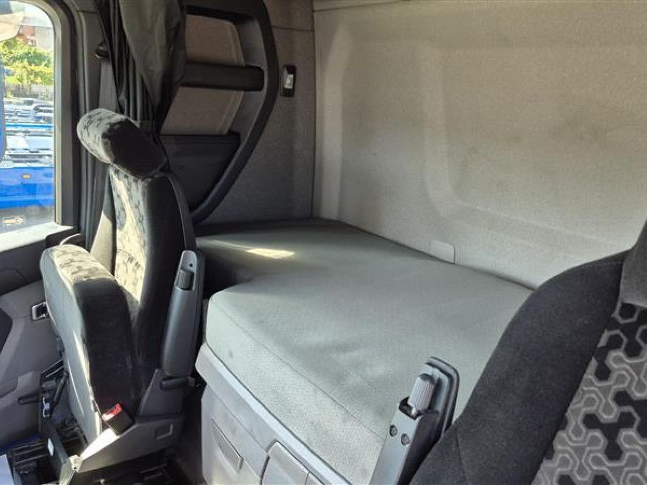 Scania R 450 - Тягач: фото 5 Scania R 450 - Тягач: фото 5