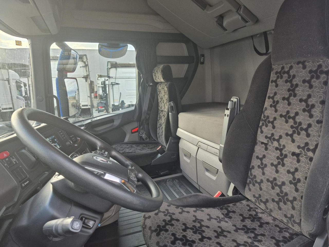 Тягач Scania R 580: фото 6 Тягач Scania R 580: фото 6