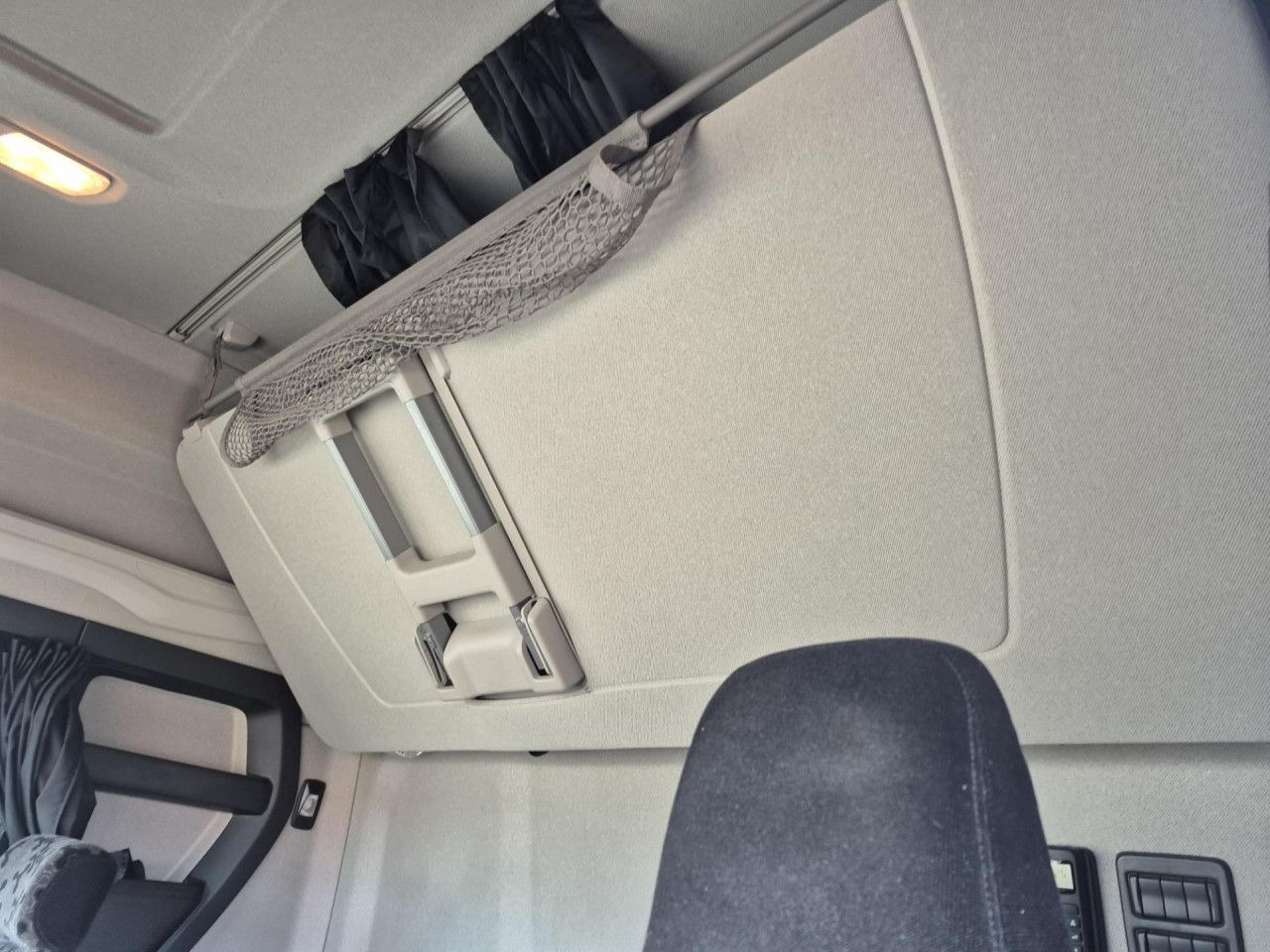 Тягач Scania R 650: фото 8 Тягач Scania R 650: фото 8