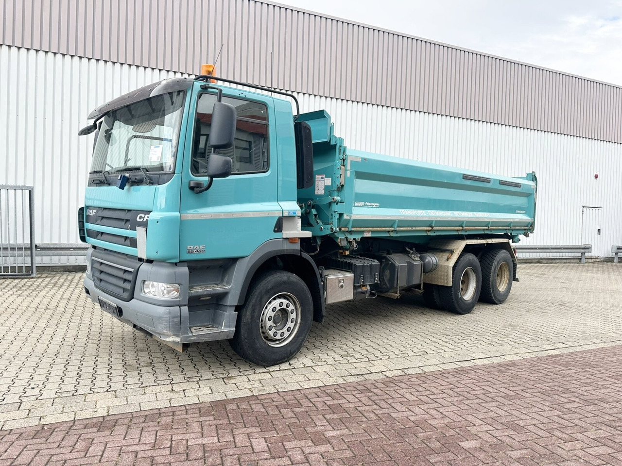 DAF CF 85.460 6x4 CF 85.460 6x4, Bordmatik links - Самосвал: фото 1 DAF CF 85.460 6x4 CF 85.460 6x4, Bordmatik links - Самосвал: фото 1