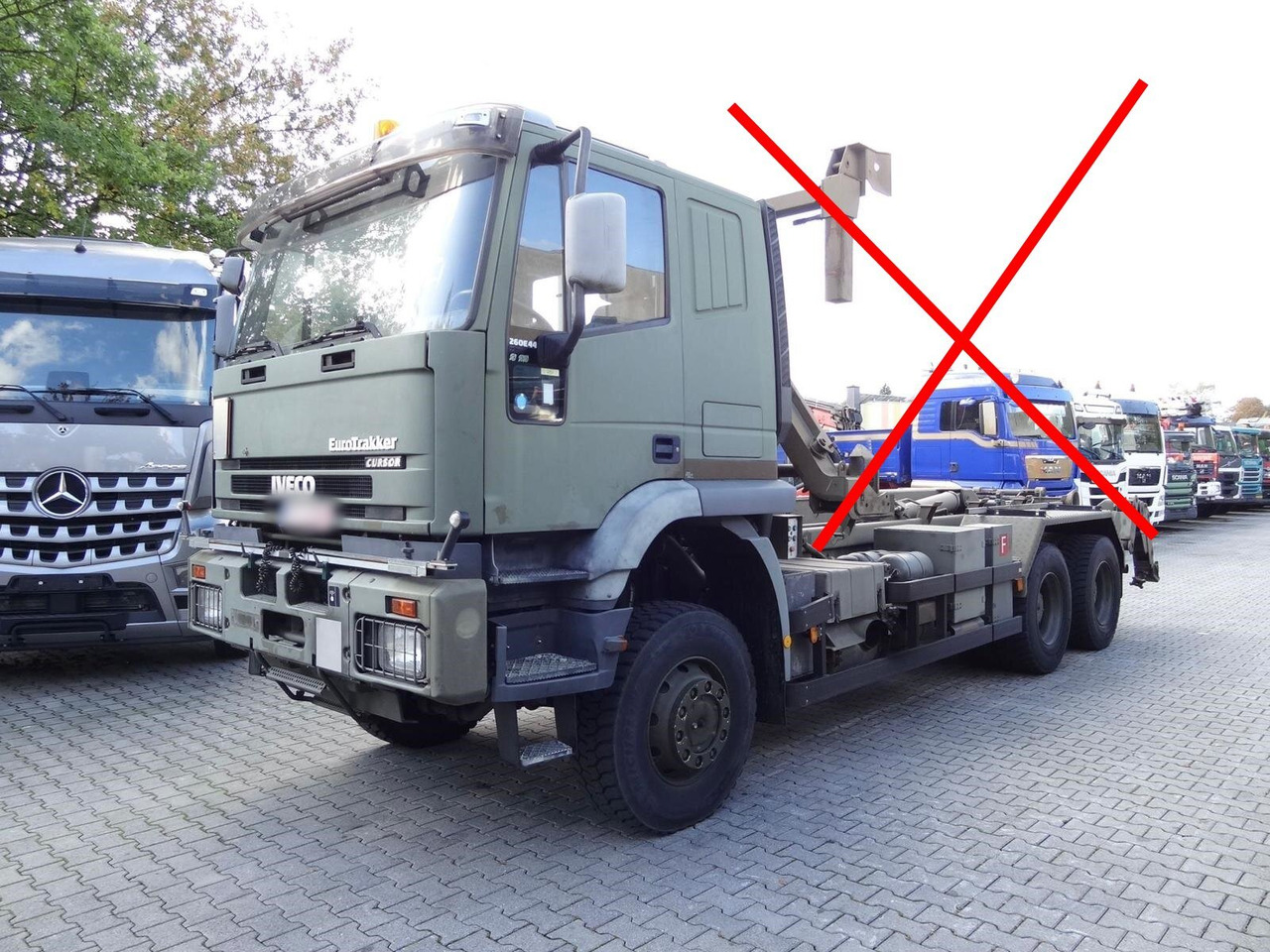 EuroTrakker 260E44W 6X6 EuroTrakker 260E44W 6X6, Retarder, ADR - Грузовик-шасси: фото 1 EuroTrakker 260E44W 6X6 EuroTrakker 260E44W 6X6, Retarder, ADR - Грузовик-шасси: фото 1