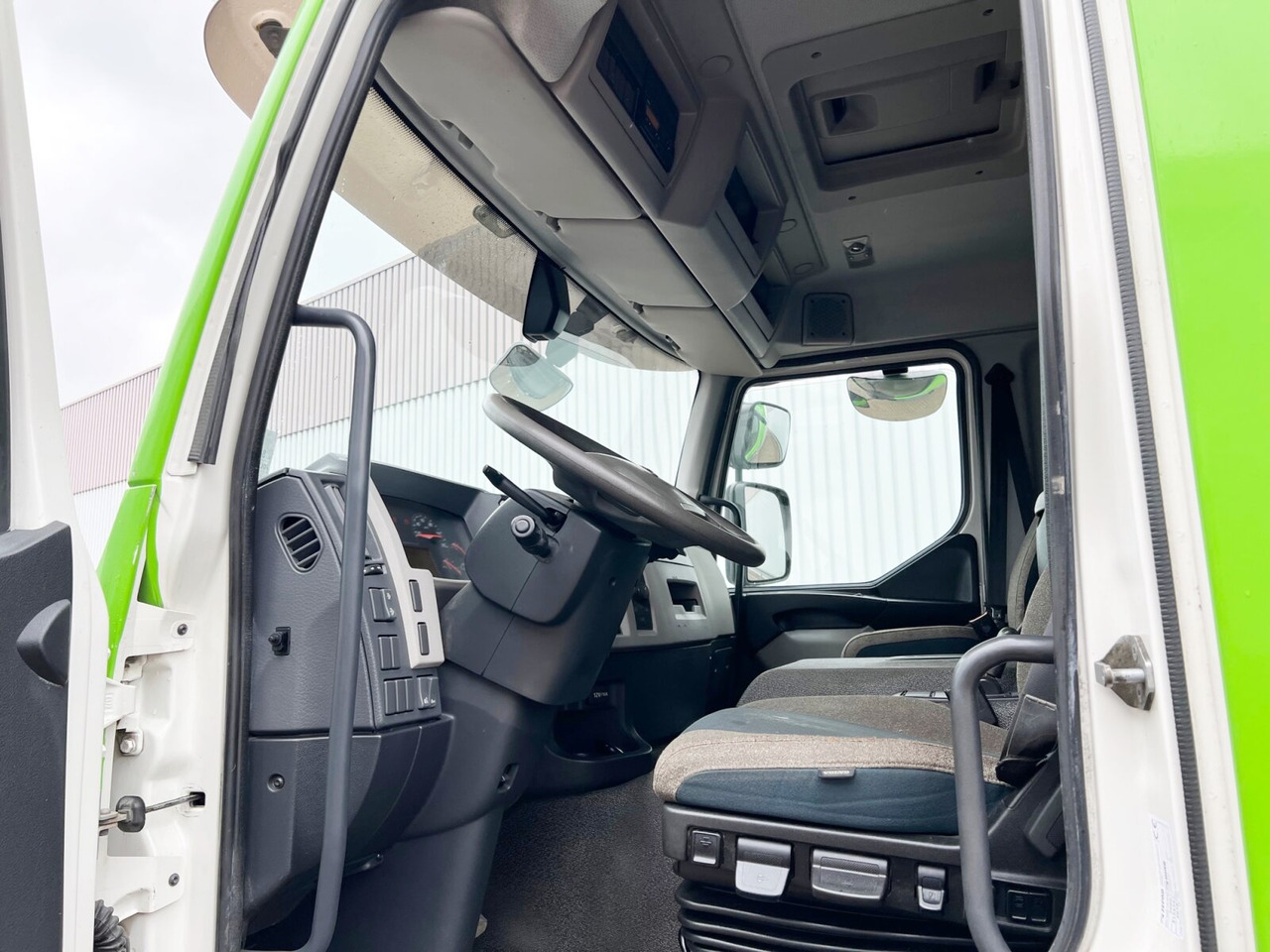 FE 320 4x2 FE 320 4x2 mit Zepro LBW - Грузовик с закрытым кузовом: фото 2 FE 320 4x2 FE 320 4x2 mit Zepro LBW - Грузовик с закрытым кузовом: фото 2