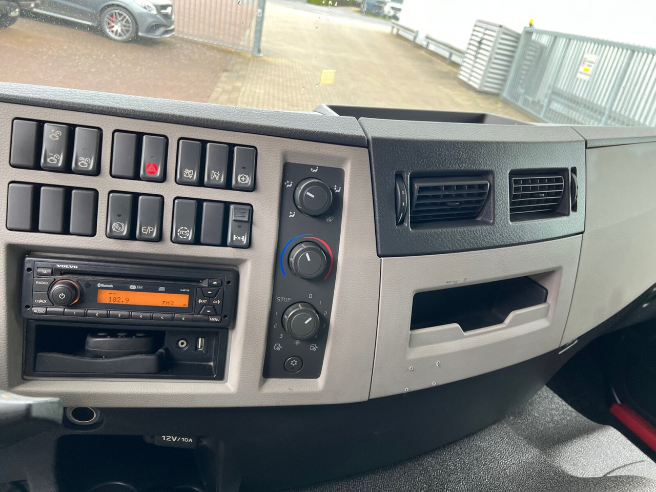 FE 320 4x2 FE 320 4x2 mit Zepro LBW - Грузовик с закрытым кузовом: фото 5 FE 320 4x2 FE 320 4x2 mit Zepro LBW - Грузовик с закрытым кузовом: фото 5