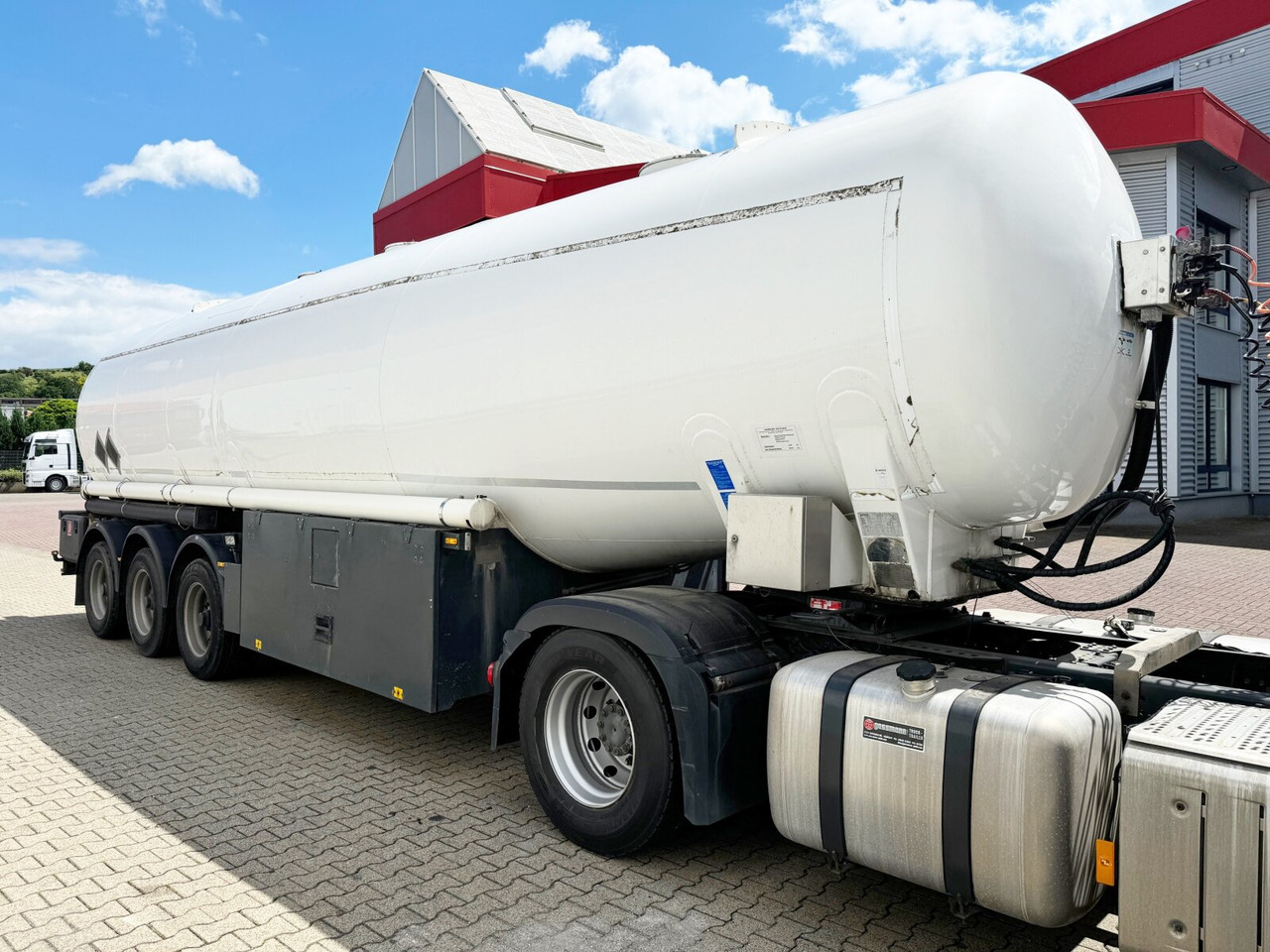 Полуприцеп-цистерна Feldbinder TSA 44.3-4 TSA 44.3-4, Tankauflieger, 4 Kammern, 43300l: фото 12