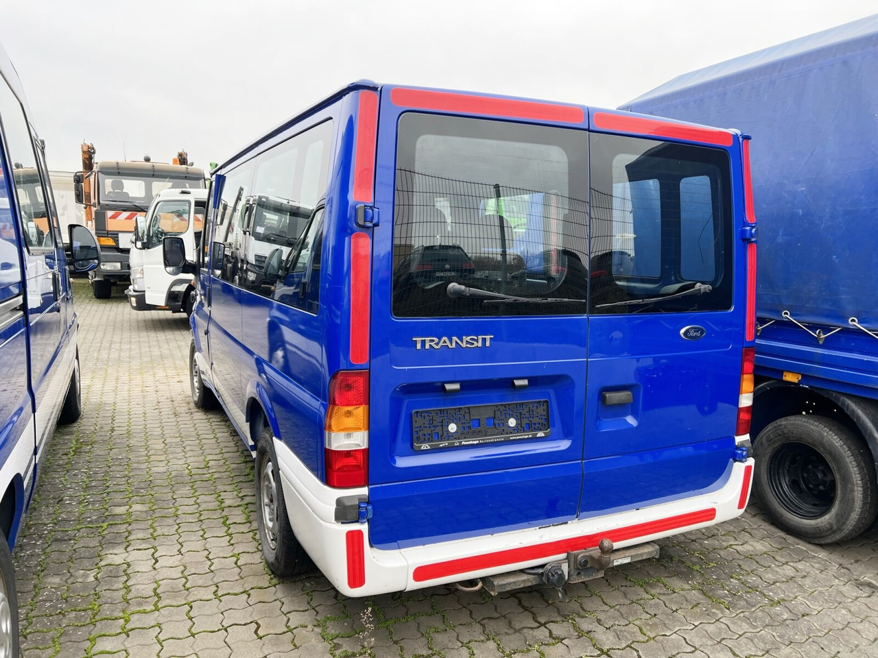 Ford Ford Transit 2,0 TDE 4x2 Ford Transit 2,0 TDE 4x2, EX-THW, 6 Sitze - Грузопассажирский фургон: фото 3 Ford Ford Transit 2,0 TDE 4x2 Ford Transit 2,0 TDE 4x2, EX-THW, 6 Sitze - Грузопассажирский фургон: фото 3