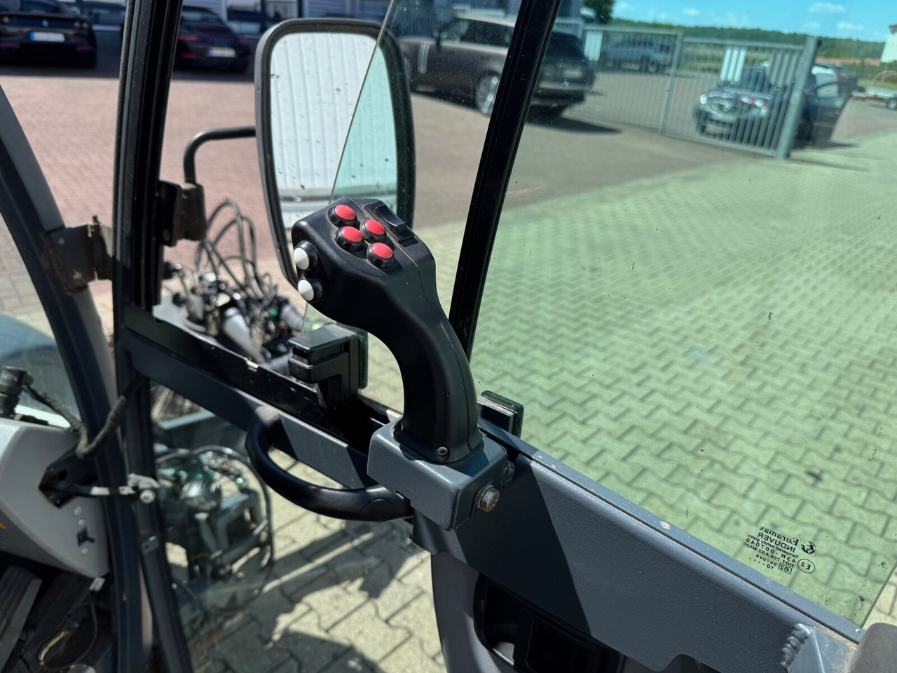 Hako Multicar Citymaster 2000 3B Kehrmaschine 4x2 Multicar Citymaster 2000 3B Kehrmaschine 4x2 - Грузовик: фото 5 Hako Multicar Citymaster 2000 3B Kehrmaschine 4x2 Multicar Citymaster 2000 3B Kehrmaschine 4x2 - Грузовик: фото 5