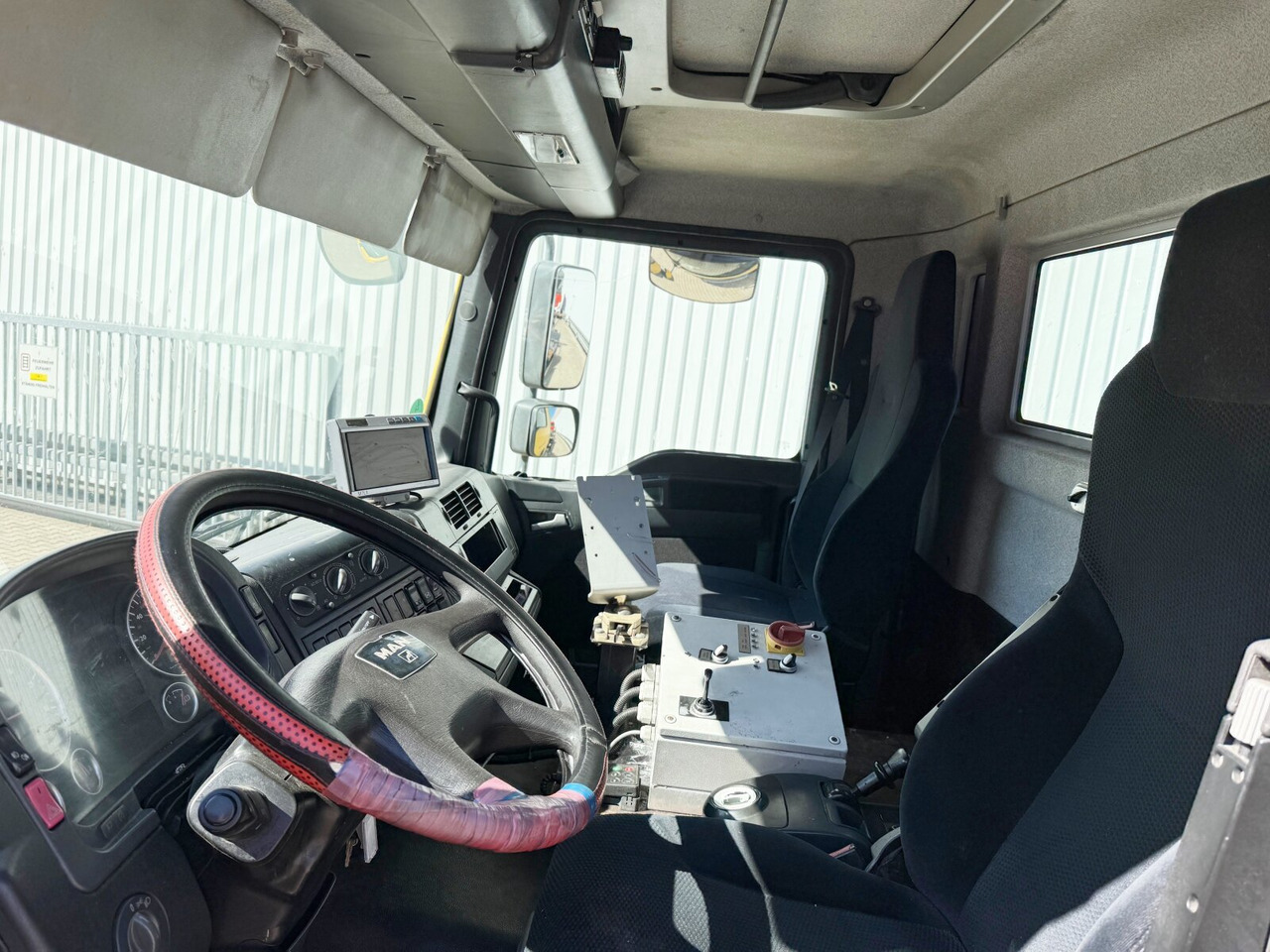 MAN TGM 18.290 4x2 LL TGM 18.290 4x2 LL, Hydr. Hubrahmen - Грузовик: фото 2 MAN TGM 18.290 4x2 LL TGM 18.290 4x2 LL, Hydr. Hubrahmen - Грузовик: фото 2