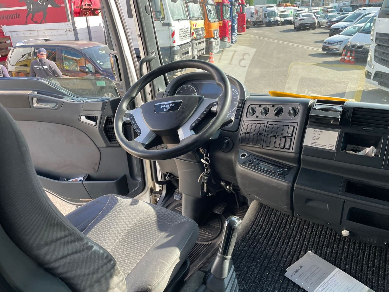 MAN TGM 18.330 4X2 LL TGM 18.330 4X2 LL, Fahrschulausstattung - Грузовик: фото 2 MAN TGM 18.330 4X2 LL TGM 18.330 4X2 LL, Fahrschulausstattung - Грузовик: фото 2