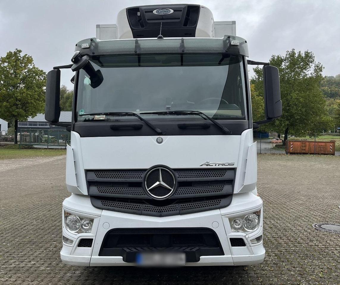 Mercedes-Benz Actros 1832 L 4x2 Actros 1832 L 4x2, Kühlkoffer, 2x Trennwand, Carrier, LBW BÄR - Грузовик: фото 3 Mercedes-Benz Actros 1832 L 4x2 Actros 1832 L 4x2, Kühlkoffer, 2x Trennwand, Carrier, LBW BÄR - Грузовик: фото 3