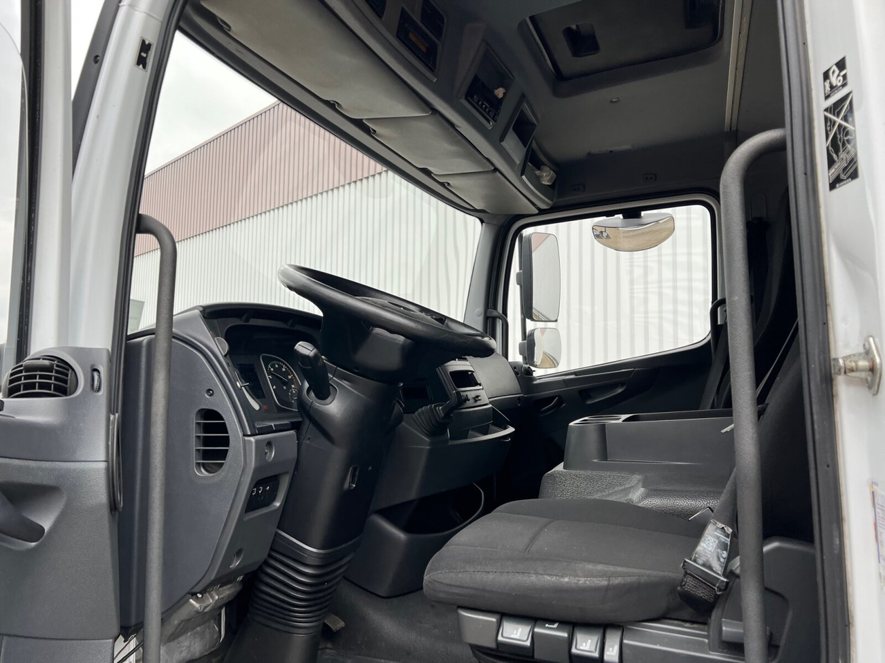 Грузовик Mercedes-Benz Atego 816 L 4x2 Atego 816 L 4x2, Kühlkoffer, ThermoKing, LBW BÄR: фото 7