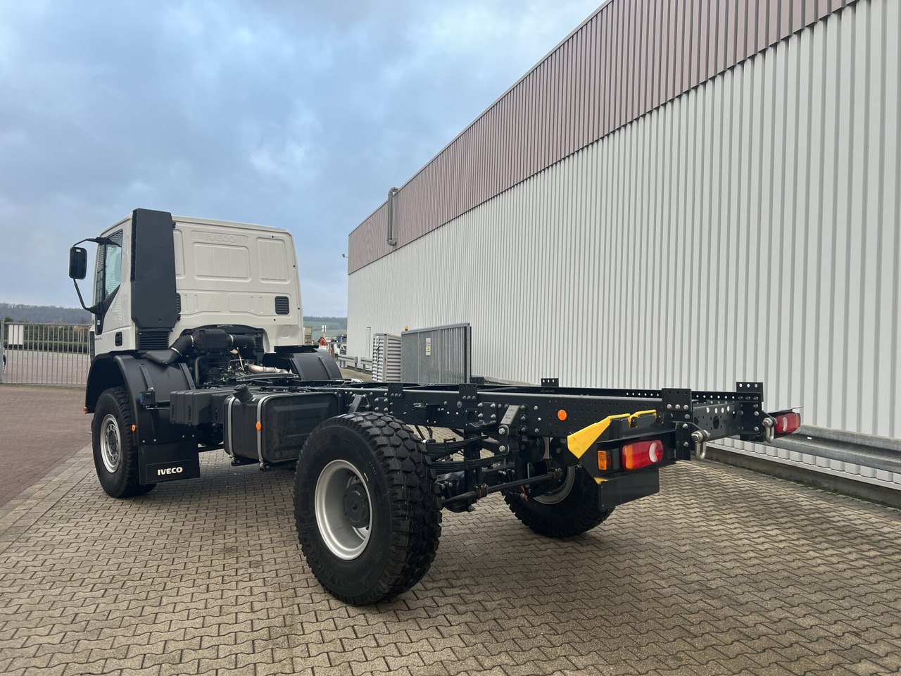 Новый Грузовик-шасси Iveco EuroCargo ML150E24 WS 4x4 EuroCargo ML150E24 WS 4x4, Euro3, mehrfach Vorhanden!: фото 12