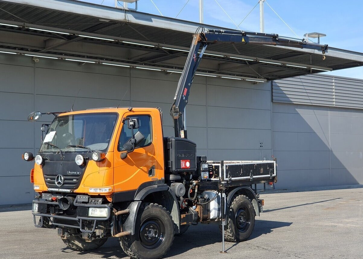 Unimog U 20 4x4 U 20 4x4, Zapfwelle, Kran Hiab 022D-3 HiDuo, Funk - Лёгкий коммерческий автомобиль: фото 1 Unimog U 20 4x4 U 20 4x4, Zapfwelle, Kran Hiab 022D-3 HiDuo, Funk - Лёгкий коммерческий автомобиль: фото 1