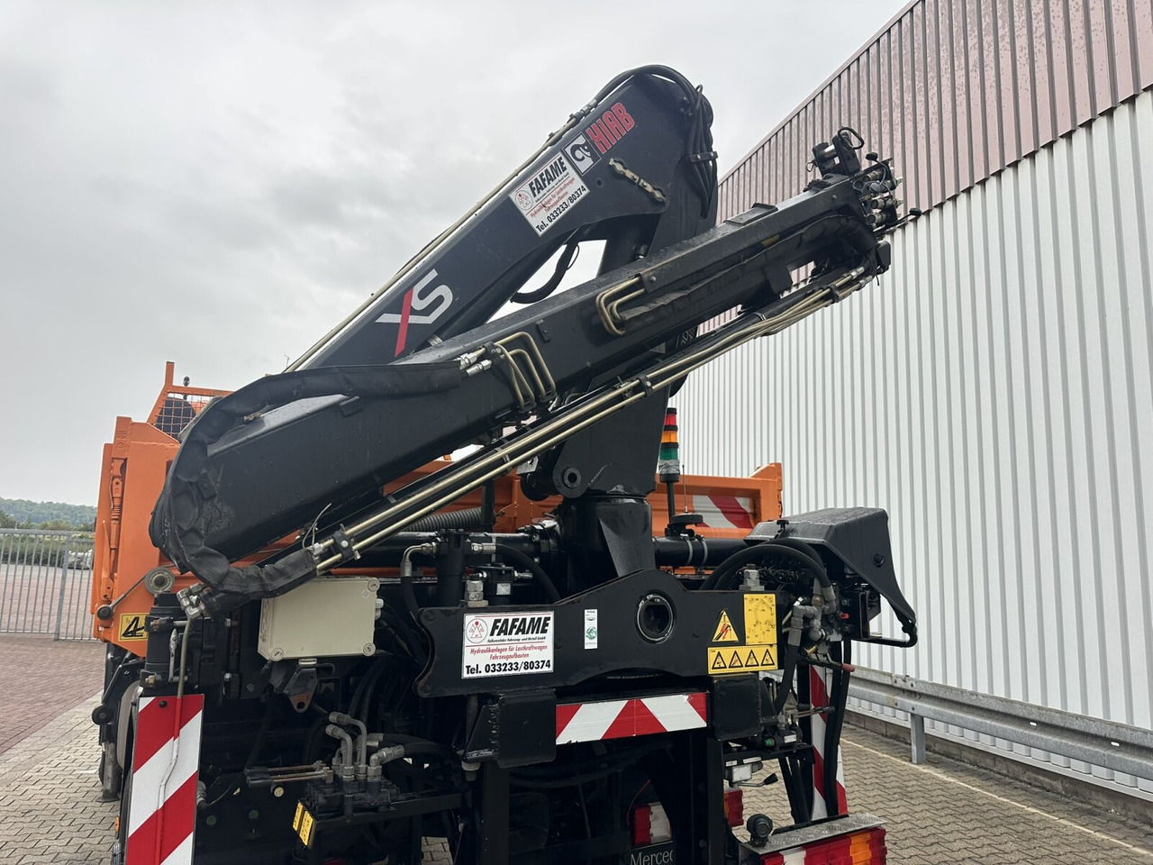 Unimog U500 4x4 U500 4x4 405/40 mit Heckkran Hiab 077-1 HiDuo, absattelbar, Funk - Лёгкий коммерческий автомобиль: фото 3 Unimog U500 4x4 U500 4x4 405/40 mit Heckkran Hiab 077-1 HiDuo, absattelbar, Funk - Лёгкий коммерческий автомобиль: фото 3