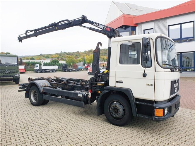 MAN 14.152 F 4x2 BB 14.152 F 4x2 BB mit Kran Hiab 060-2 - Крюковой мультилифт, Автоманипулятор: фото 2 MAN 14.152 F 4x2 BB 14.152 F 4x2 BB mit Kran Hiab 060-2 - Крюковой мультилифт, Автоманипулятор: фото 2