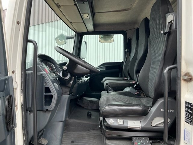 MAN TGL 8.180 4x2 BL TGL 8.180 4x2 BL mit MBB LBW - Грузовик с закрытым кузовом: фото 2 MAN TGL 8.180 4x2 BL TGL 8.180 4x2 BL mit MBB LBW - Грузовик с закрытым кузовом: фото 2