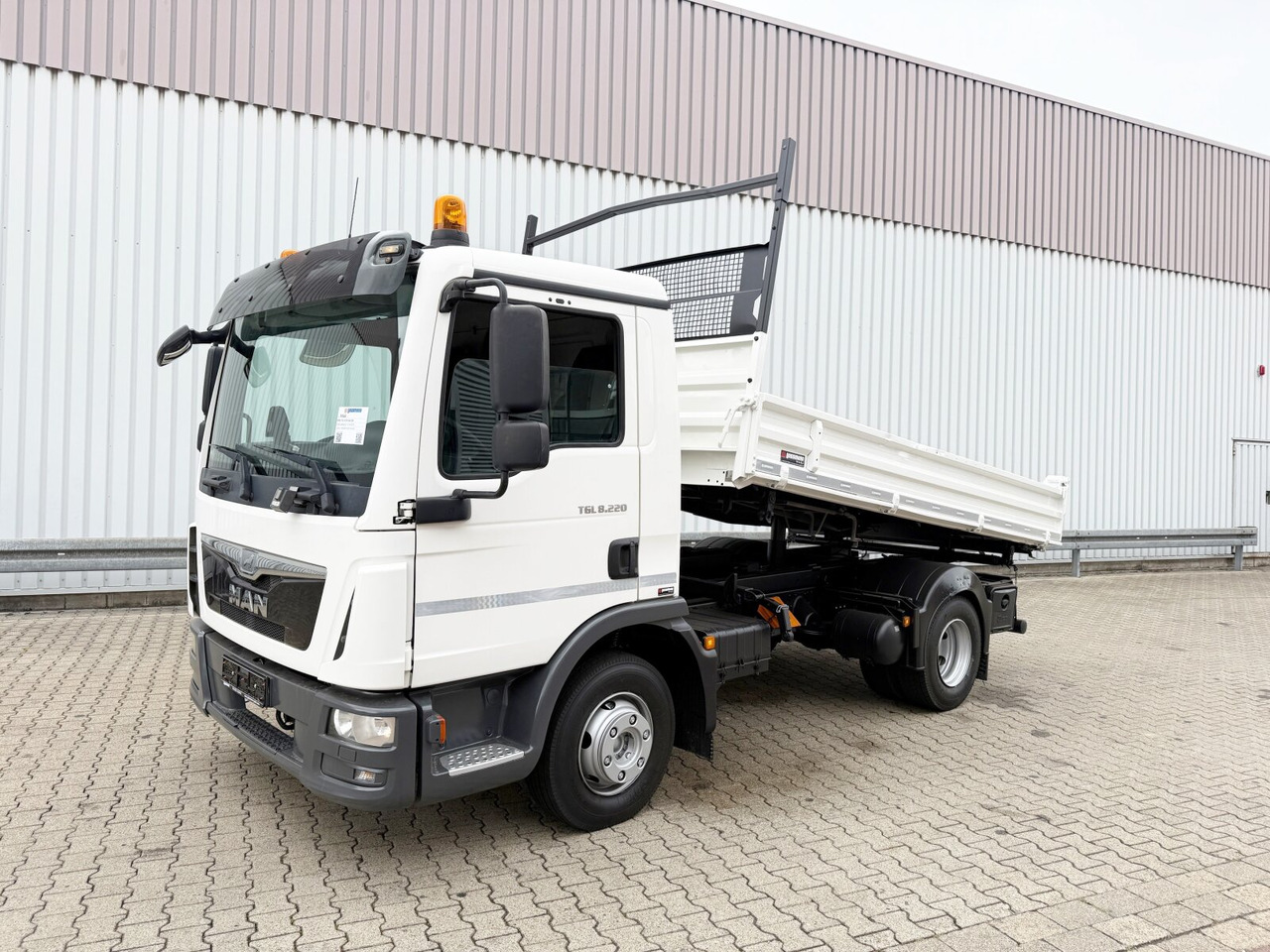 MAN TGL 8.220 4x2 BB TGL 8.220 4x2 BB, 2x AHK - Самосвал: фото 1 MAN TGL 8.220 4x2 BB TGL 8.220 4x2 BB, 2x AHK - Самосвал: фото 1