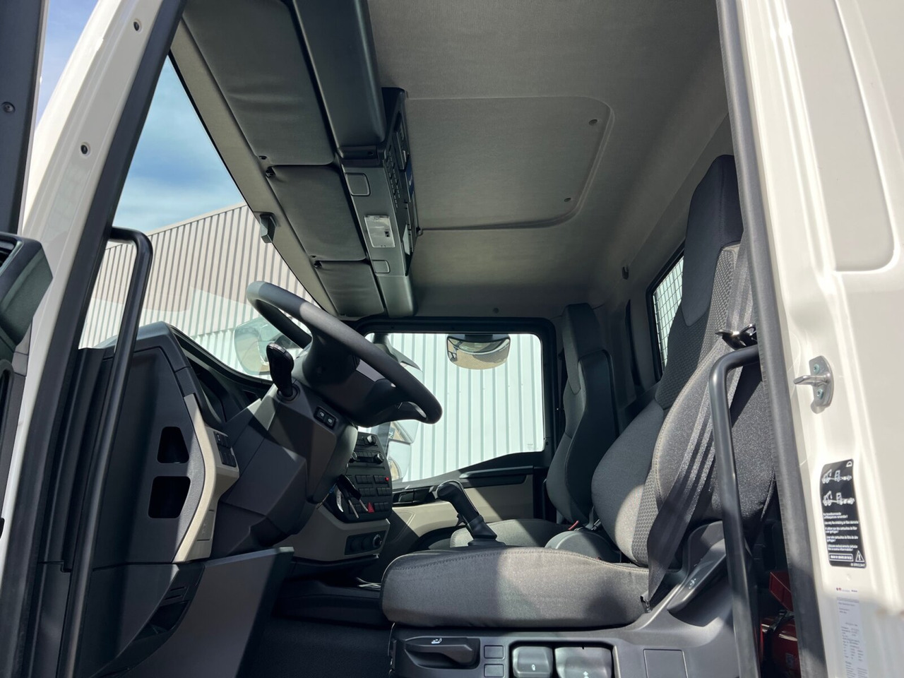 MAN TGM 18.250/340 4x2 BL CH TGM 18.250/340 4x2 BL CH, Funk, 3x VORHANDEN - Крюковой мультилифт: фото 4 MAN TGM 18.250/340 4x2 BL CH TGM 18.250/340 4x2 BL CH, Funk, 3x VORHANDEN - Крюковой мультилифт: фото 4