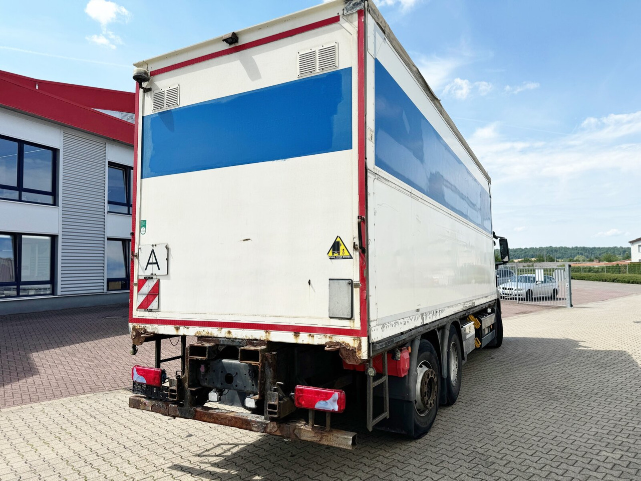 Грузовик с закрытым кузовом MAN TGS 26.360 6X2-4 BL TGS 26.360 6X2-4 BL, Lift-/Lenkachse, Stapleraufnahme: фото 10