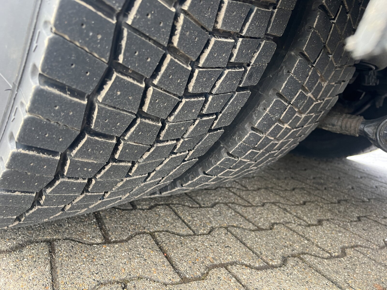 MAN TGS 26.400 6x2-4 LL TGS 26.400 6x2-4 LL, Navi, Lenk-/Liftachse, Heckkran Palfinger PK20001-K B, Funk - Автоманипулятор, Грузовик бортовой/ Платформа: фото 5 MAN TGS 26.400 6x2-4 LL TGS 26.400 6x2-4 LL, Navi, Lenk-/Liftachse, Heckkran Palfinger PK20001-K B, Funk - Автоманипулятор, Грузовик бортовой/ Платформа: фото 5