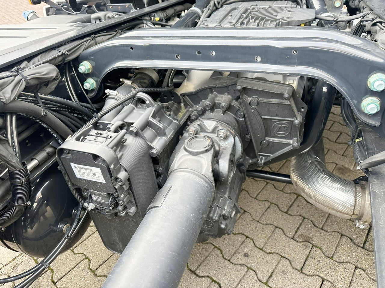 MAN TGS 26.480 6x2-4 LL TGS 26.480 6x2-4 LL, Retarder, Lenk-/Liftachse, Standklima - Грузовик-шасси: фото 5 MAN TGS 26.480 6x2-4 LL TGS 26.480 6x2-4 LL, Retarder, Lenk-/Liftachse, Standklima - Грузовик-шасси: фото 5