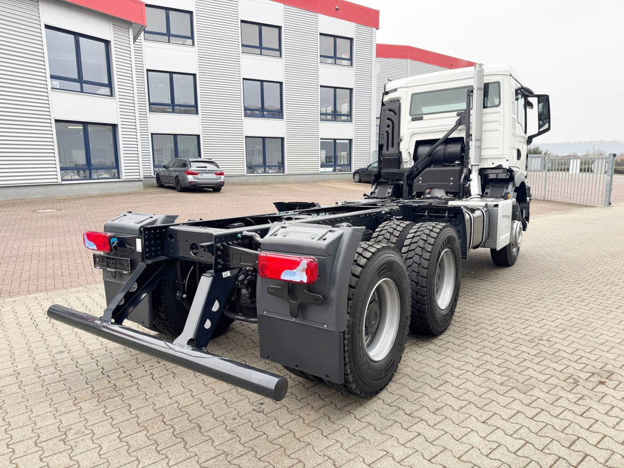 Новый Грузовик-шасси MAN TGS 33.440 6x4 BB TGS 33.440 6x4 BB: фото 9