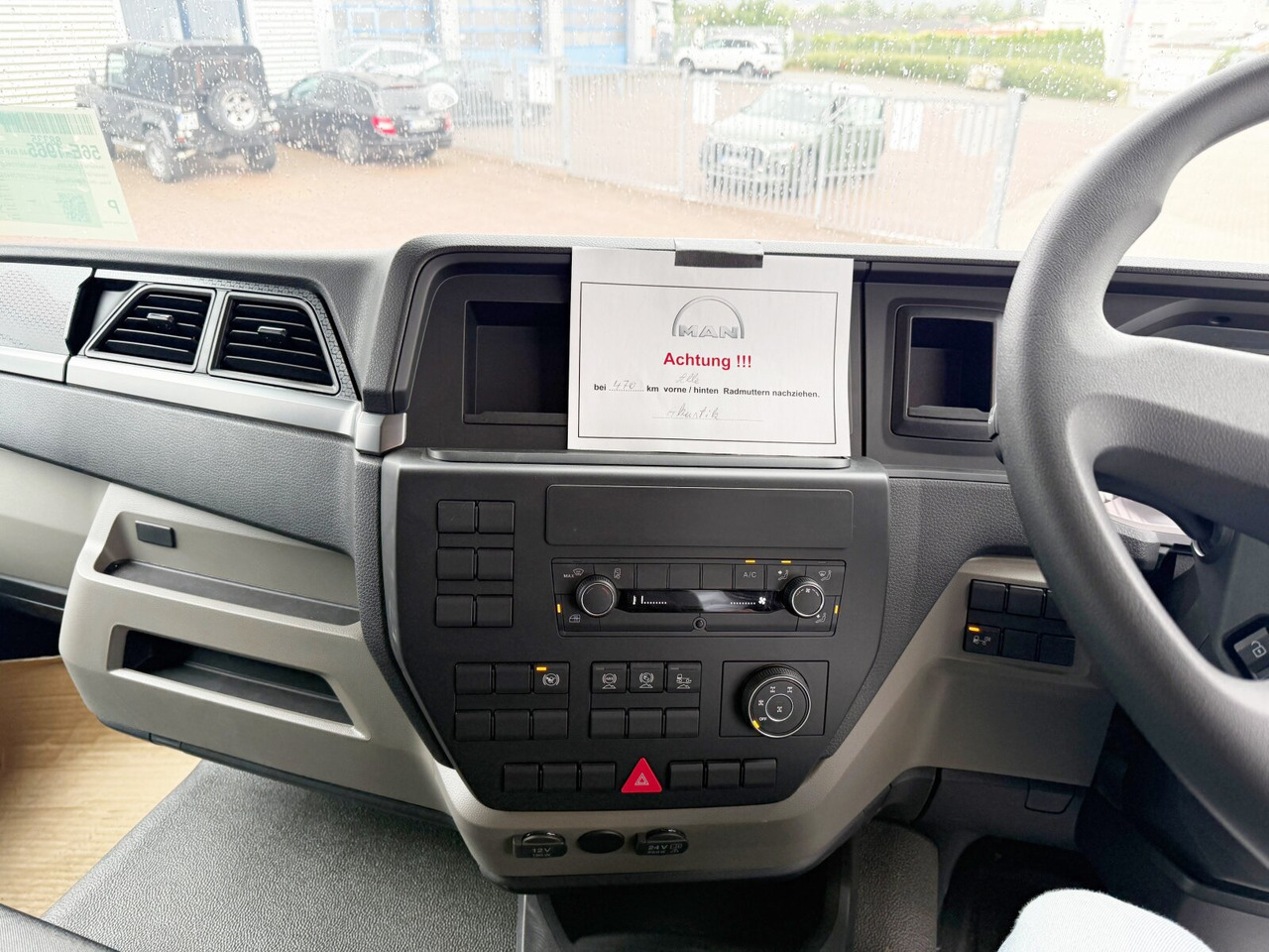 MAN TGS 33.440 6x6 BB CH RHD TGS 33.440 6x6 BB CH RHD, Euro2, Rechtslenker, Einzelbereifung - Грузовик-шасси: фото 3 MAN TGS 33.440 6x6 BB CH RHD TGS 33.440 6x6 BB CH RHD, Euro2, Rechtslenker, Einzelbereifung - Грузовик-шасси: фото 3