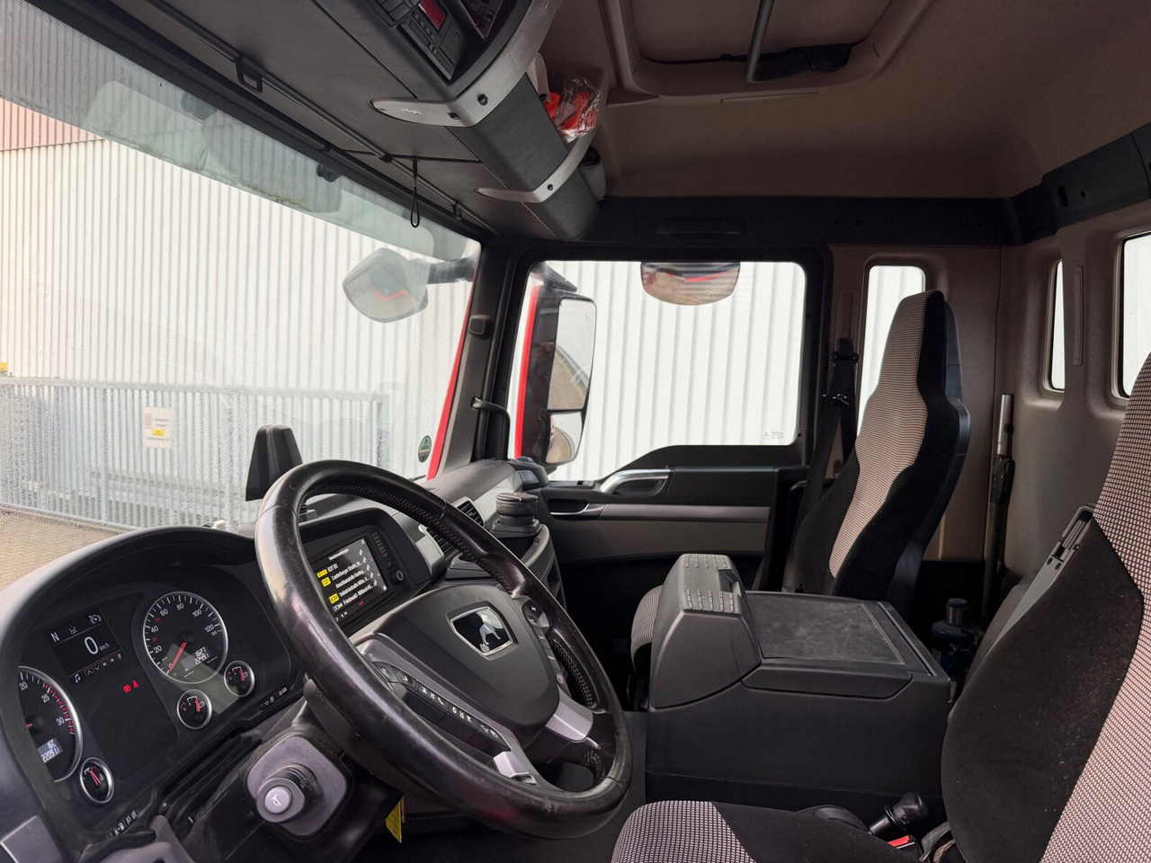 MAN TGS 35.500 8x4 BB TGS 35.500 8x4 BB, Pritarder, Meiller RK 30.65 - Крюковой мультилифт: фото 2 MAN TGS 35.500 8x4 BB TGS 35.500 8x4 BB, Pritarder, Meiller RK 30.65 - Крюковой мультилифт: фото 2