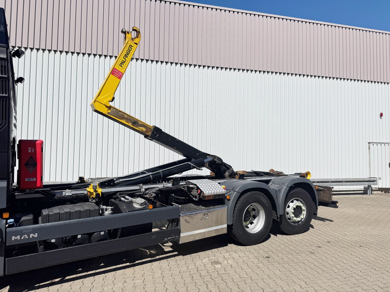 MAN TGX 26.510 6X2-4 BL TGX 26.510 6X2-4 BL, Lenk-/Liftachse, Funk - Крюковой мультилифт: фото 2 MAN TGX 26.510 6X2-4 BL TGX 26.510 6X2-4 BL, Lenk-/Liftachse, Funk - Крюковой мультилифт: фото 2